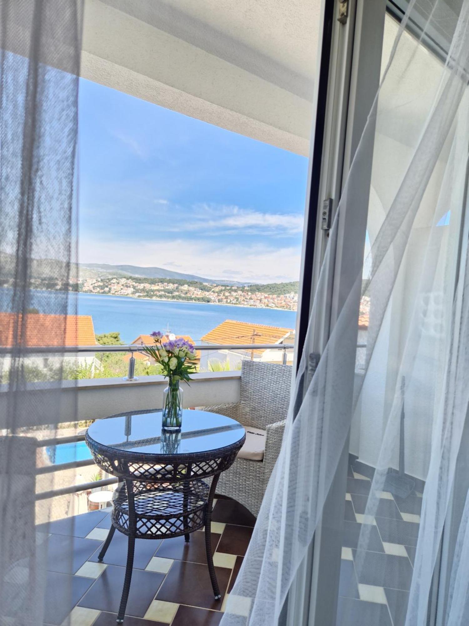 Apartments Silva With A View Of Sea Trogir Bilik gambar